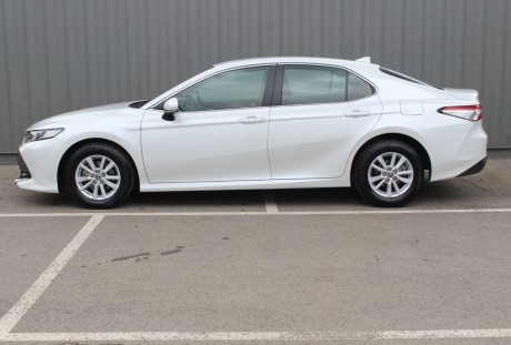 Toyota Camry 2020 года с пробегом 81 407 км, фото 6
