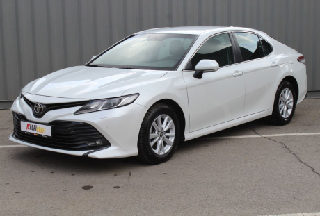 Toyota Camry 2020 года с пробегом 81 407 км, фото 1