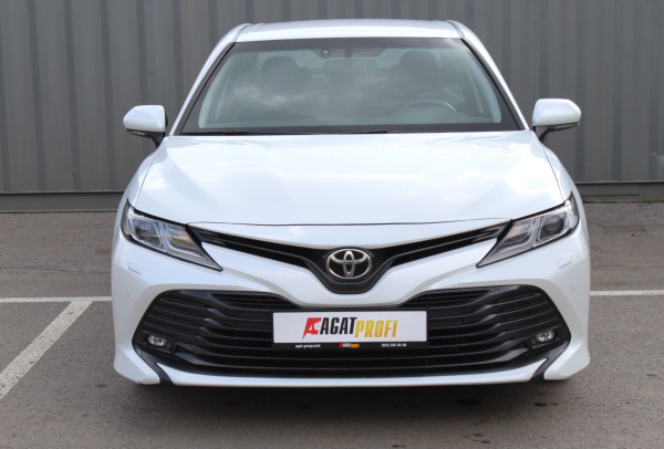 Toyota Camry 2020 года с пробегом 81 407 км, фото 2